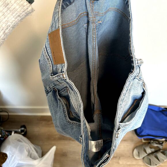 Aeropostale Womens Mid-rise Flare Jeans Size 14 Cotton Casual Light Wash Blue - Picture 4 of 16